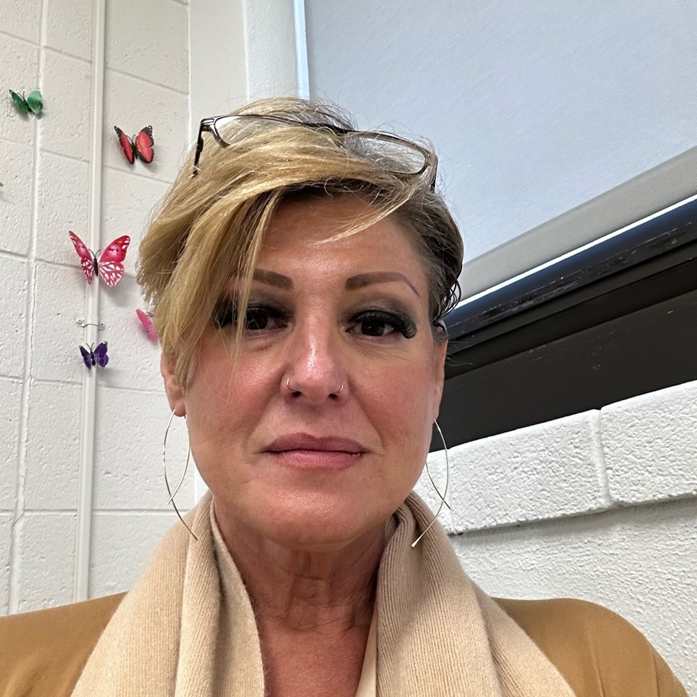 Meet your Posher, Jennifer